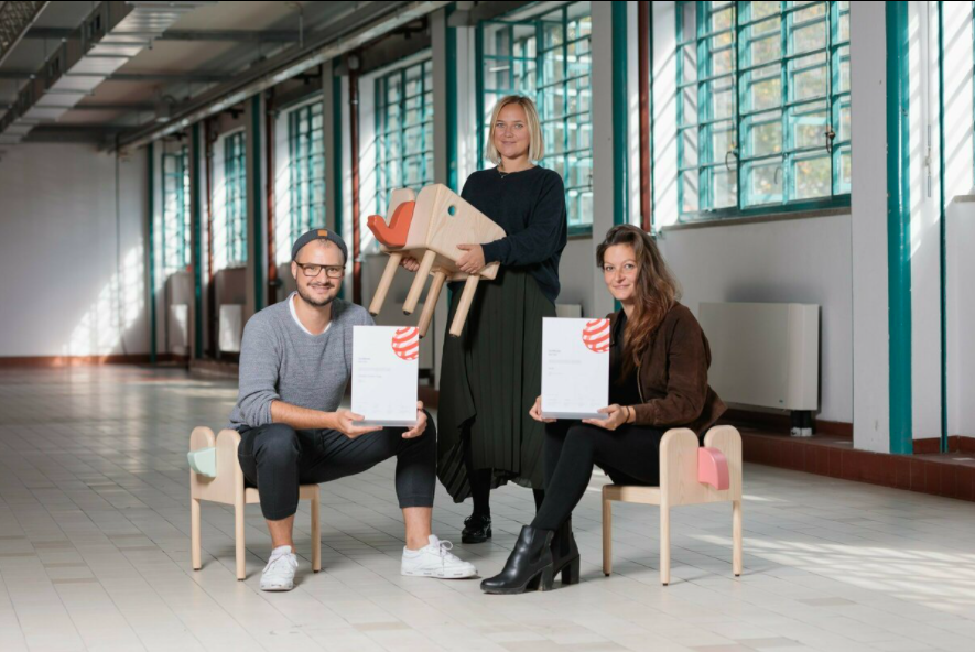Sebastian Berger (Designer), Sophie Wittmann (Produzentin) und Sabrina Höllriegl (Designerin), Credits: vog.photo